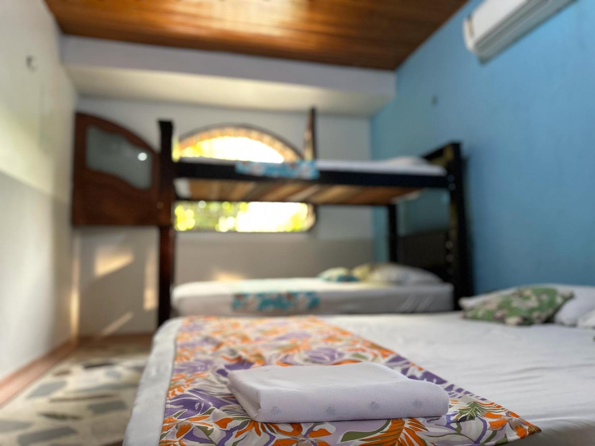 Tia Chela Hostel Santa Marta  Eksteriør billede